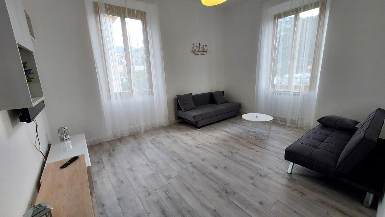 Green Central House Apartment ลาสเปเซีย ภายนอก รูปภาพ