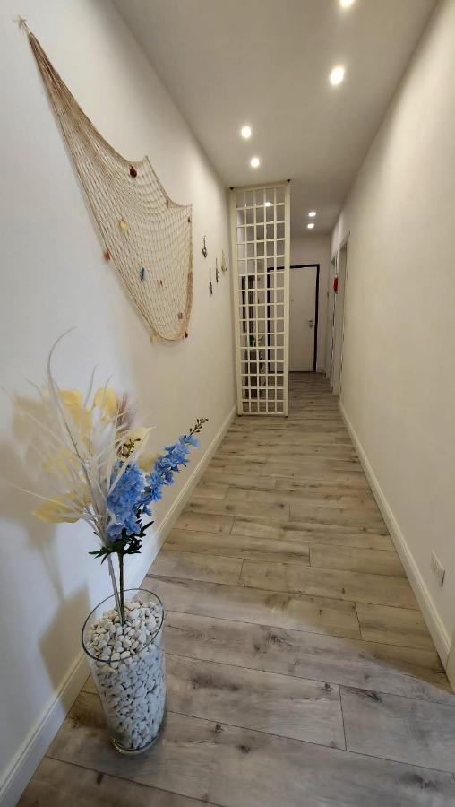 Green Central House Apartment ลาสเปเซีย ภายนอก รูปภาพ